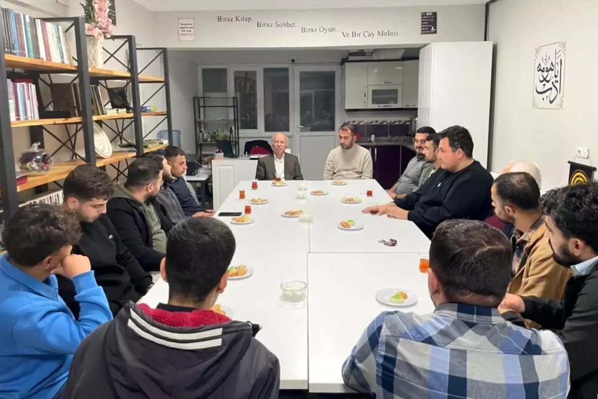 bayburtta genclik bulusmalari devam ediyor S5wiOMtg.jpg