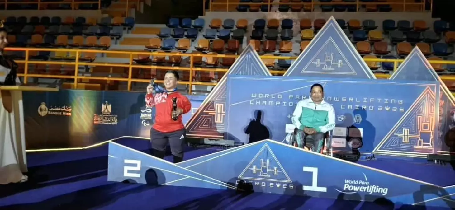 besra duman dunya bedensel engelliler halter sampiyonasinda gumus madalya kazandi T6RAbOYd.jpg