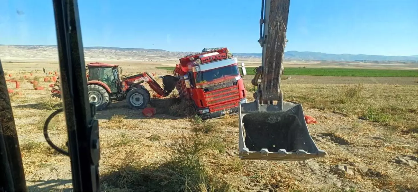 eskisehirde tir araziye batti x1b9MRfz