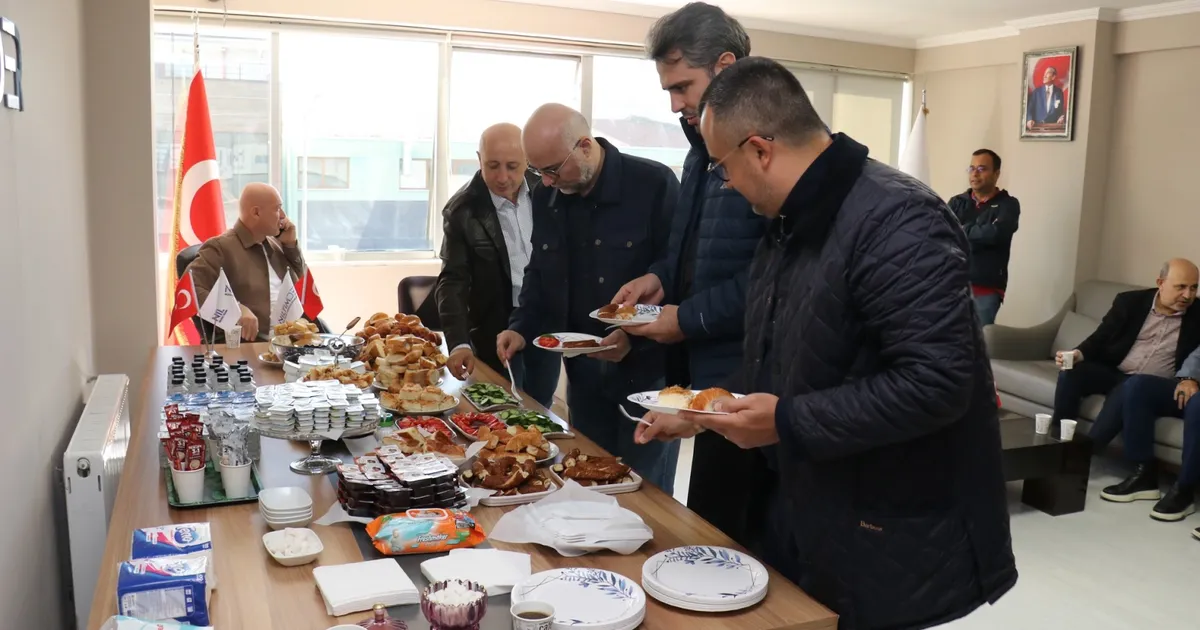 niltimderden uye kahvaltisi V26J3VcH