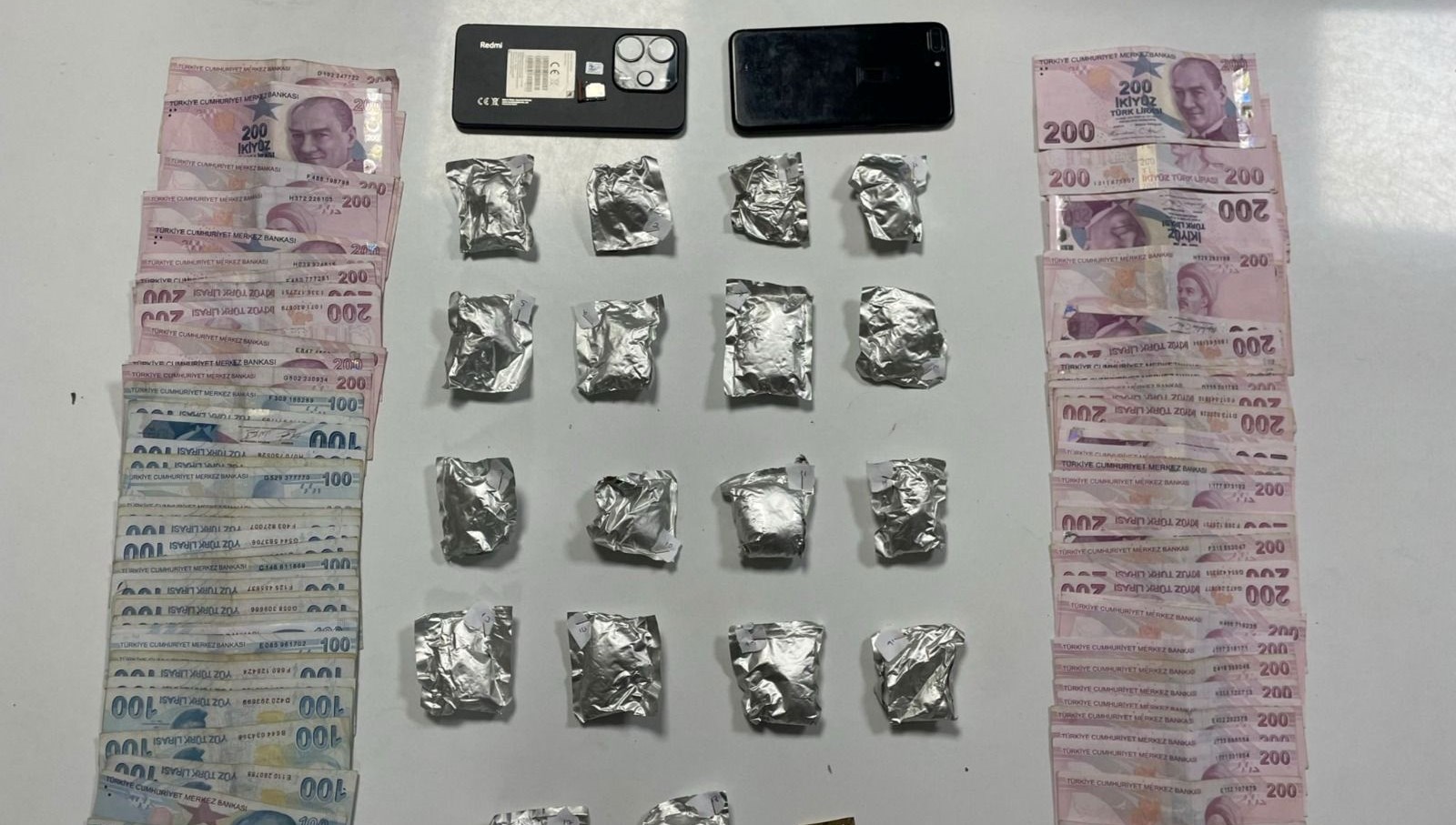 sislide aracinda uyusturucu bulunan kisi tutuklandi K7yErFU4.jpg