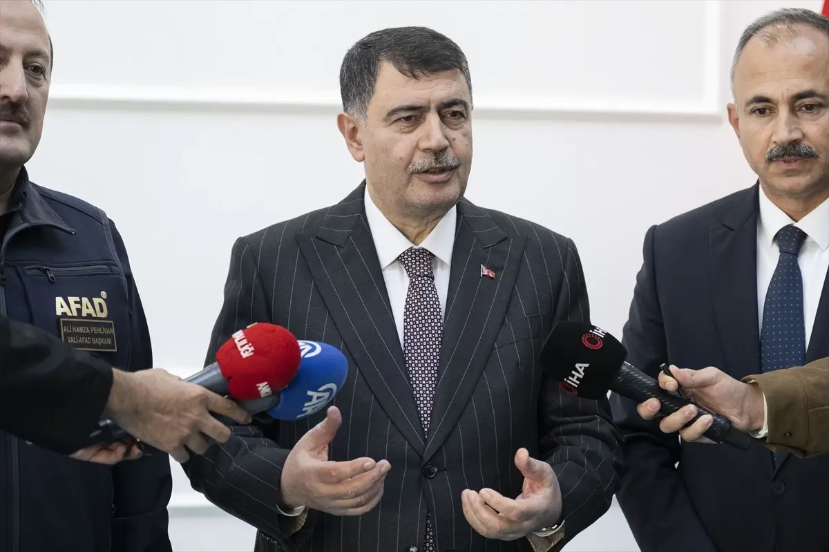 ankaradaki okullarda gazze icin duzenlenen kermesten elde edilen gelir afada bagislandi i3hbqC91.jpg