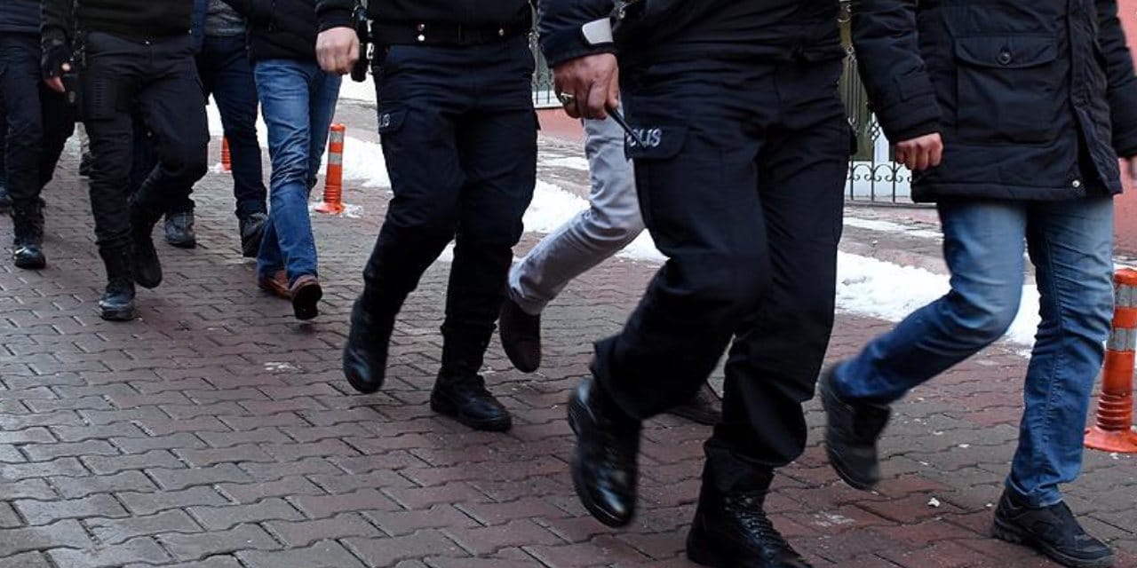 antalyada silah kacakciligi ve uyusturucu operasyonu cok sayida muhimmat ele gecirildi 9AtpPTnc.jpg