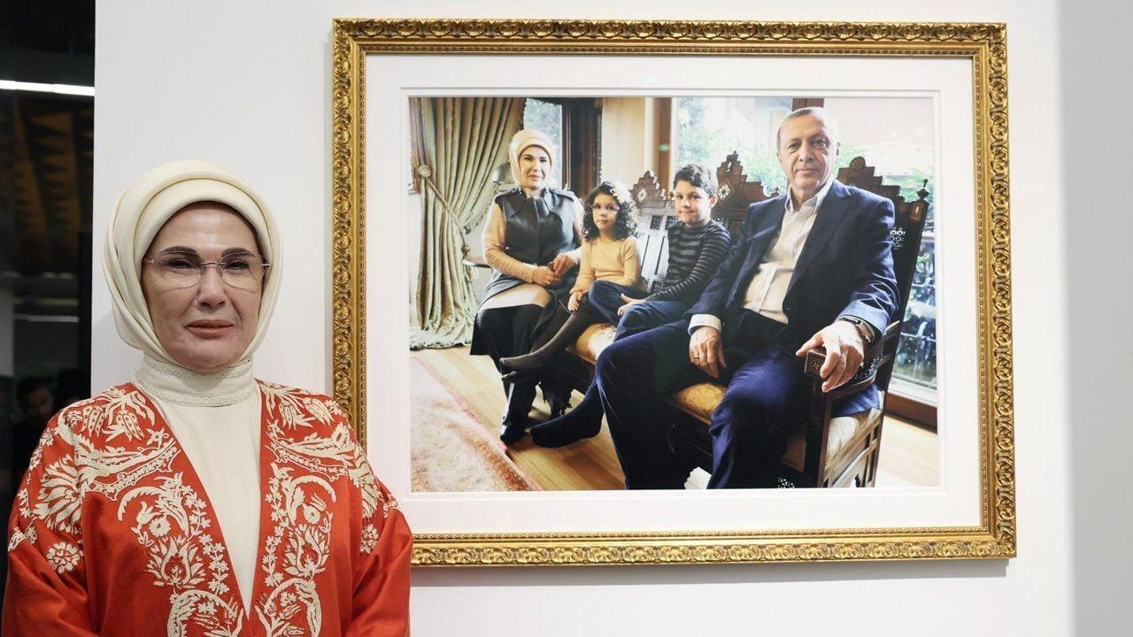 ara gulerin erdogan karesi ilk kez bir sergide yerini aldi BYnPay8b.jpg