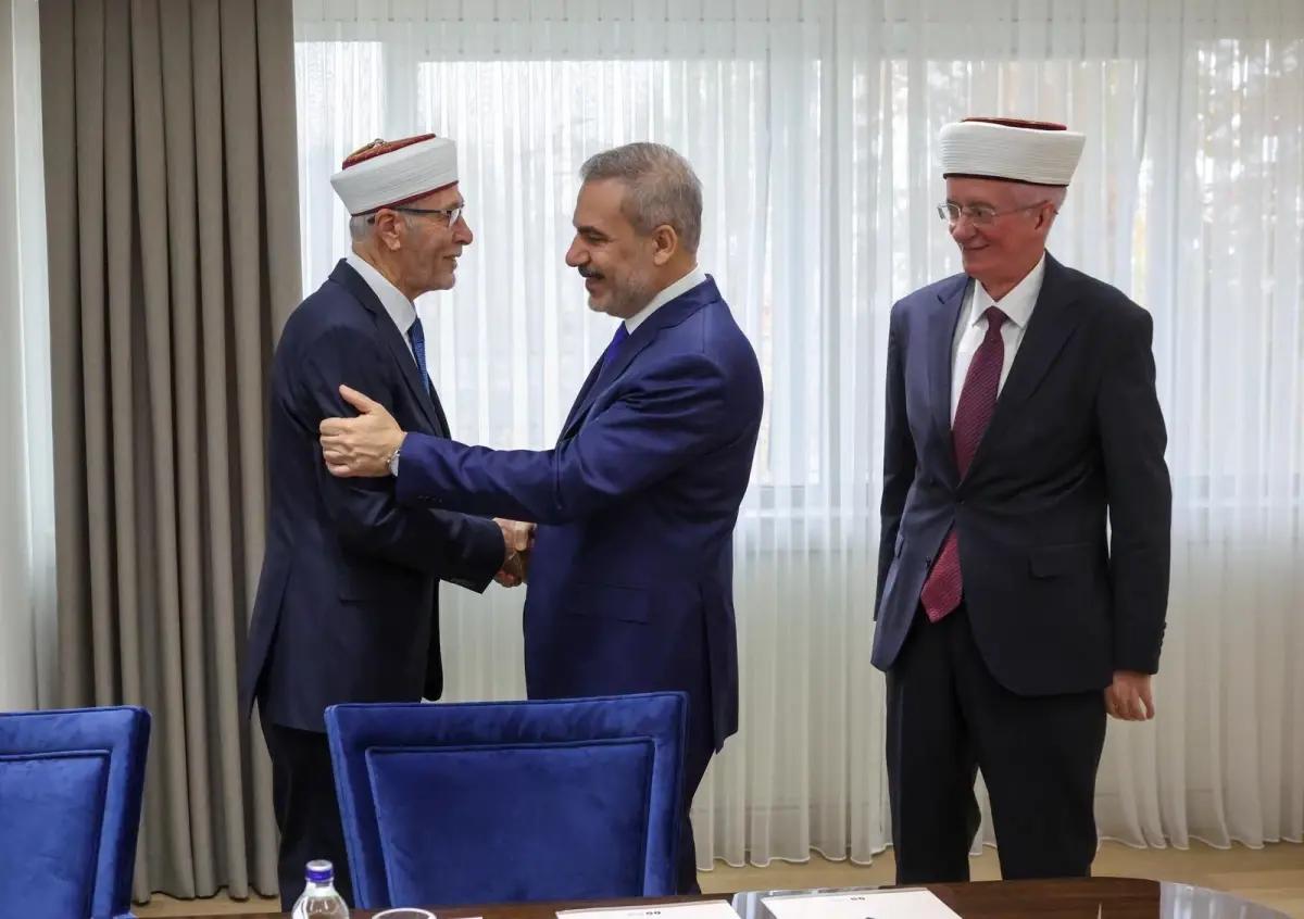 hakan fidan bati trakya turk azinligi danisma kurulunu kabul etti YkKBICnV.jpg