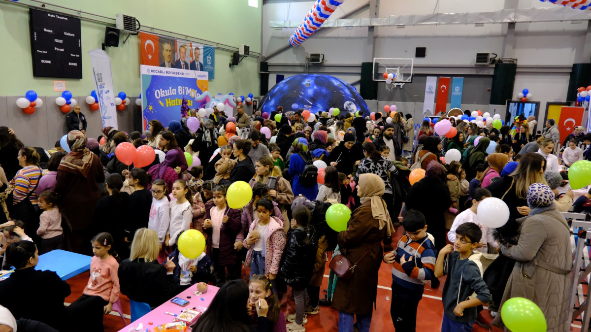 'okula Bi' Mola' Etkinlikleri Karamürsel'i Coşturdu