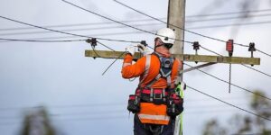 izmirde-13-ilcede-elektrik-kesintisi-saatler-ve-mahalleler-aciklandi-sv9XSFMa