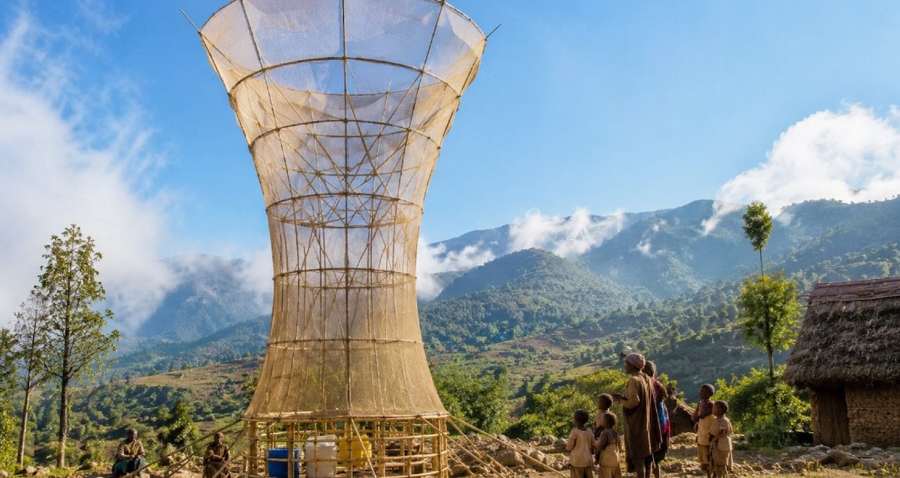 bambu-kuleyle-havadan-su-uretmeyi-basardilar-U72ZKZDK